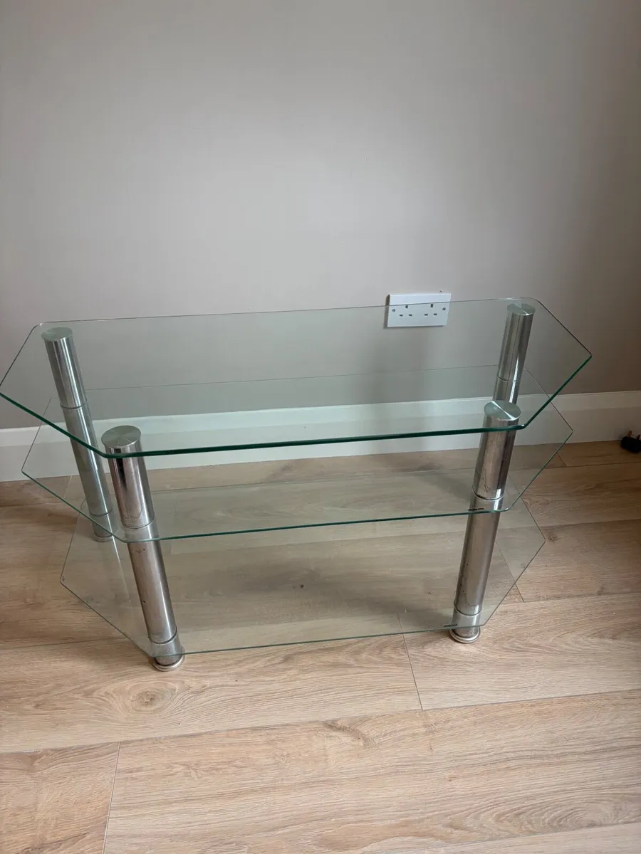 Glass TV stand - Image 3