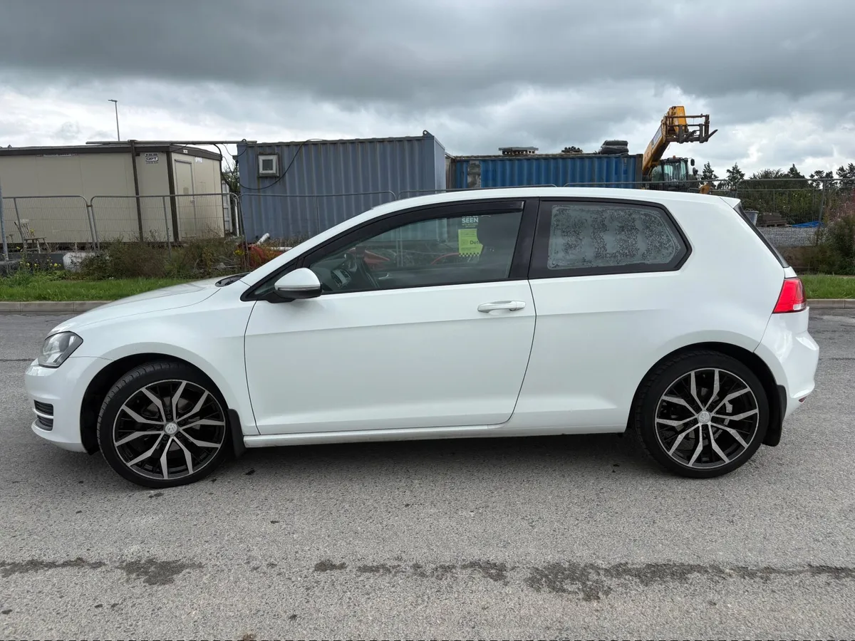 Volkswagen Golf 2016 (VAN) - Image 2