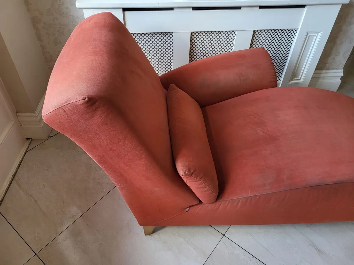 Chaise Lounge - Image 2