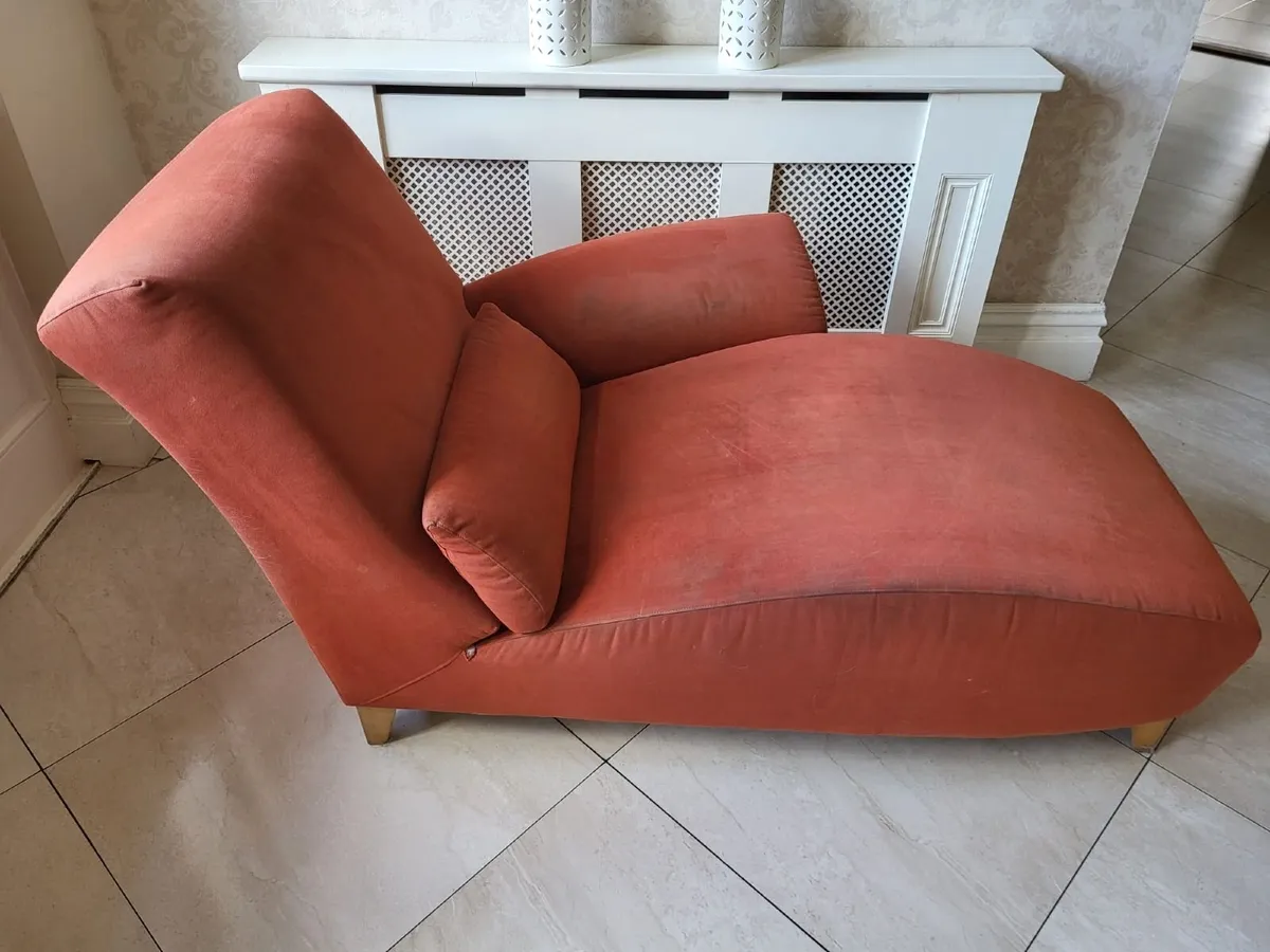 Chaise Lounge - Image 4