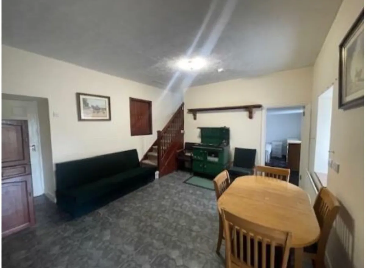 Large Cottage 4 Bed 2 Bath, Ballykeal, Kilfenora - Image 2