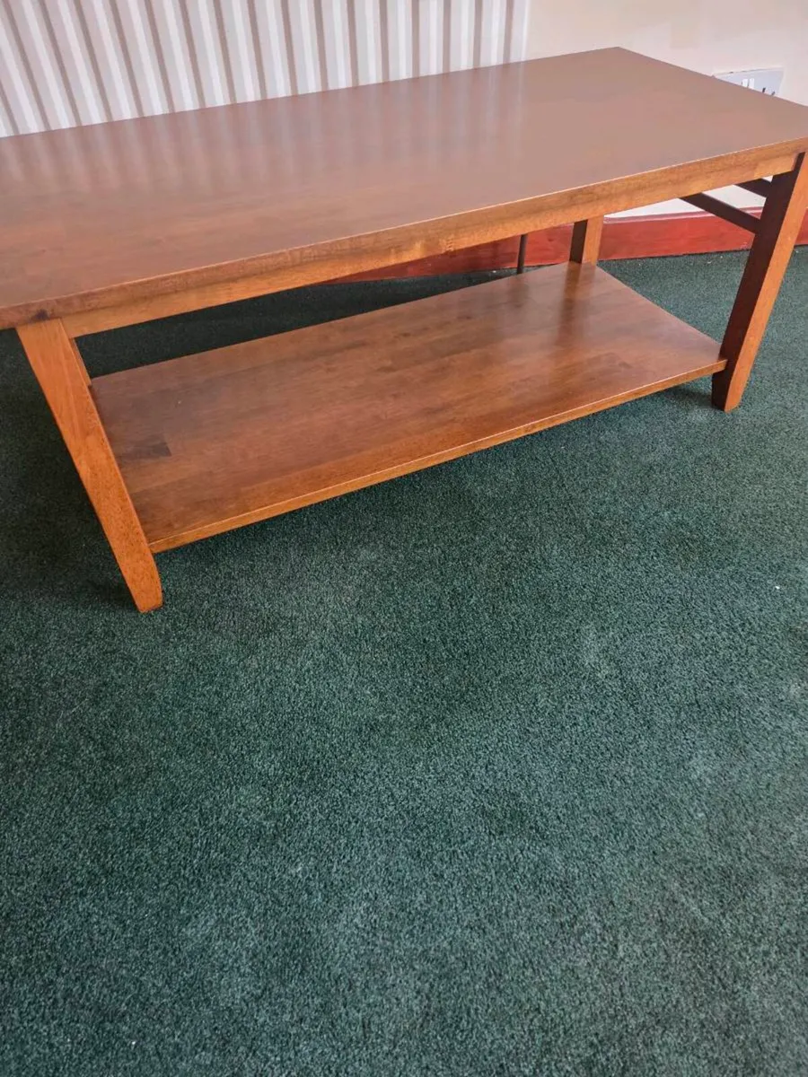Very sturdy heavy wooden coffee table - Image 1