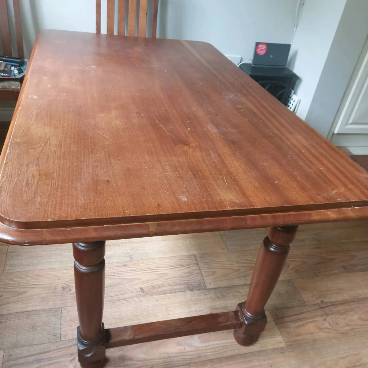 Dining table & 6 chairs - Image 2