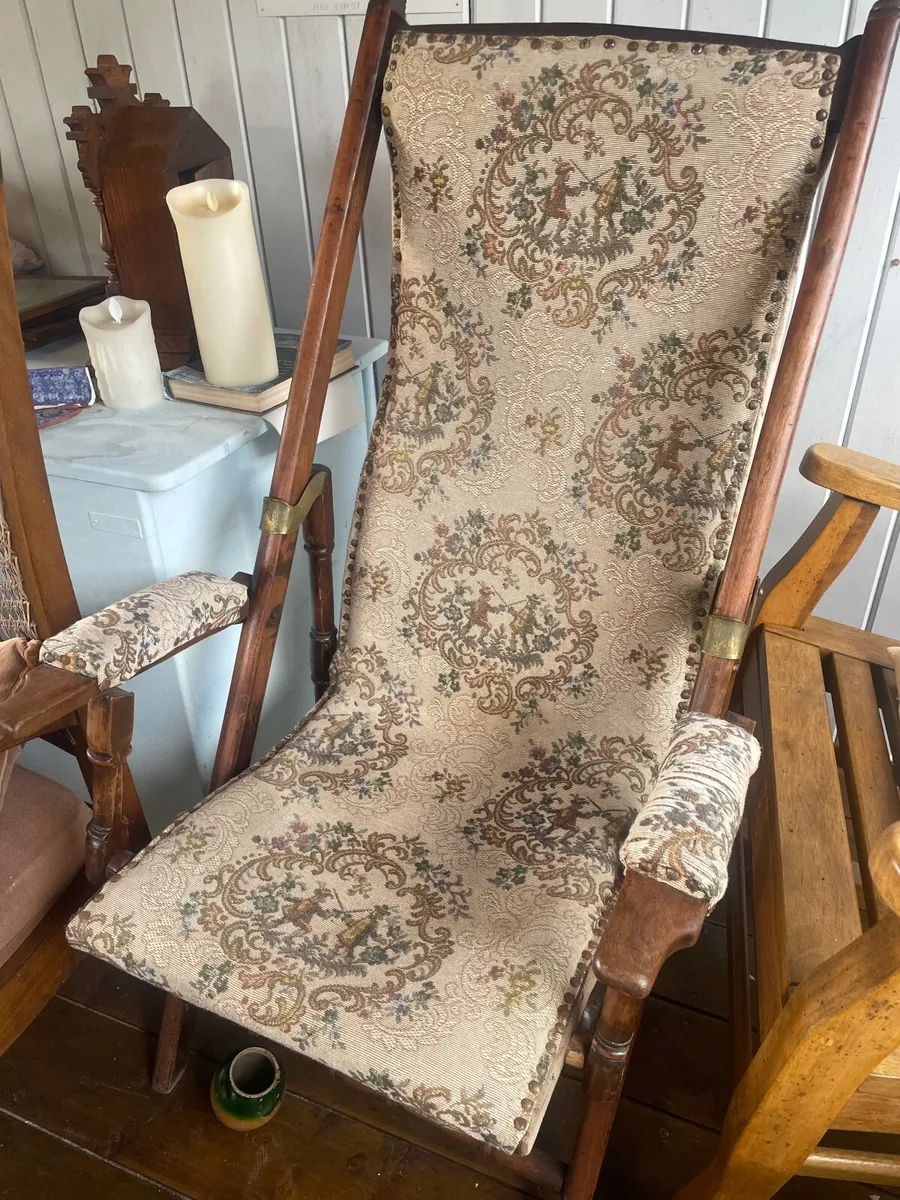 Antique solid wooden chair - Image 1