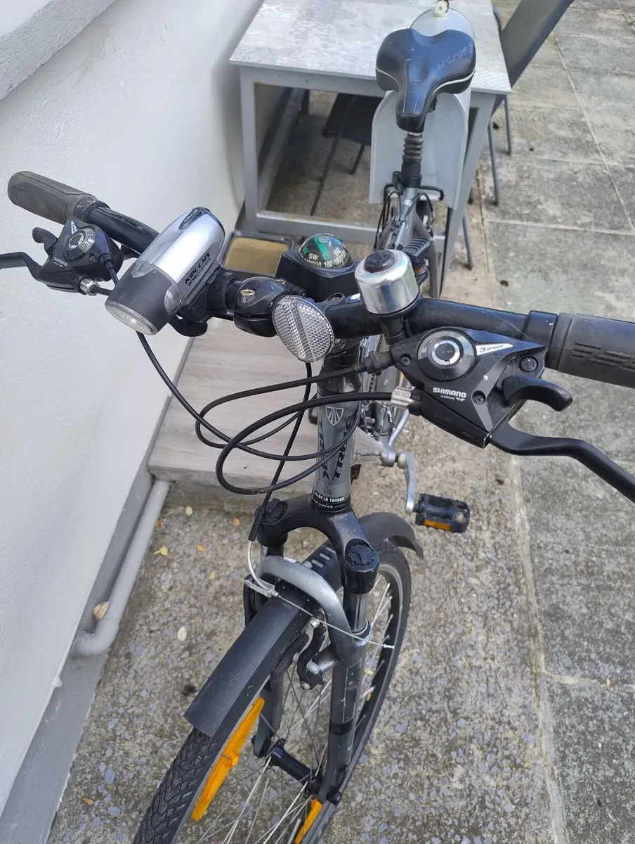 Trek mens bicycle - Image 3