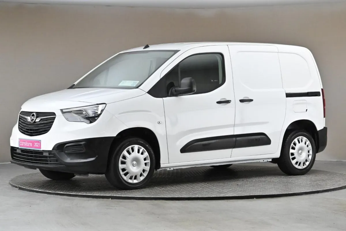 Opel Combo 1.5 CDTI 5SPD 75BHP 3SEATER MY21-L1H1** - Image 4