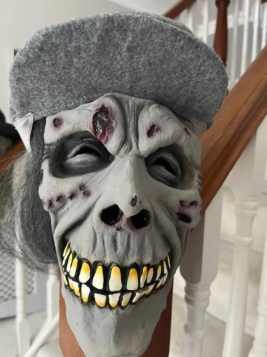 Large box of Halloween decorations - Image 2