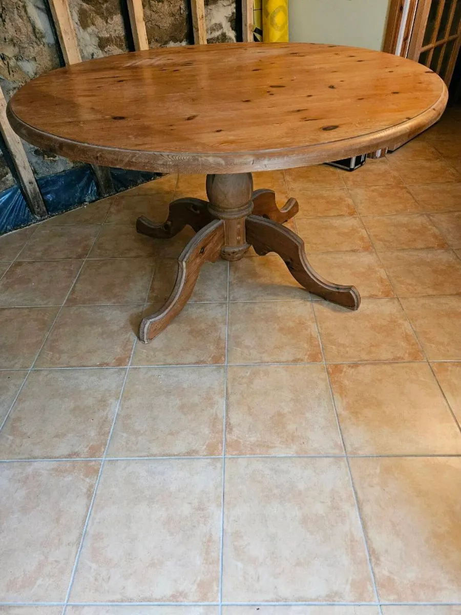 Kitchen Table - Image 1