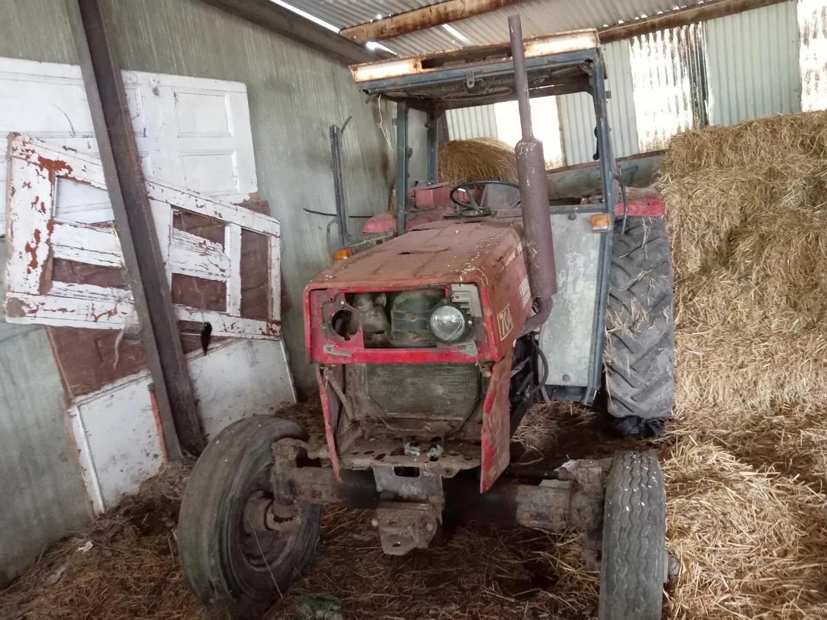 704 Universal Tractor - Image 1