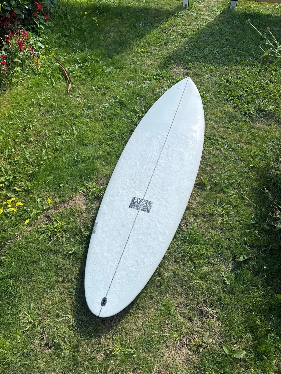 Surfboard - Image 2