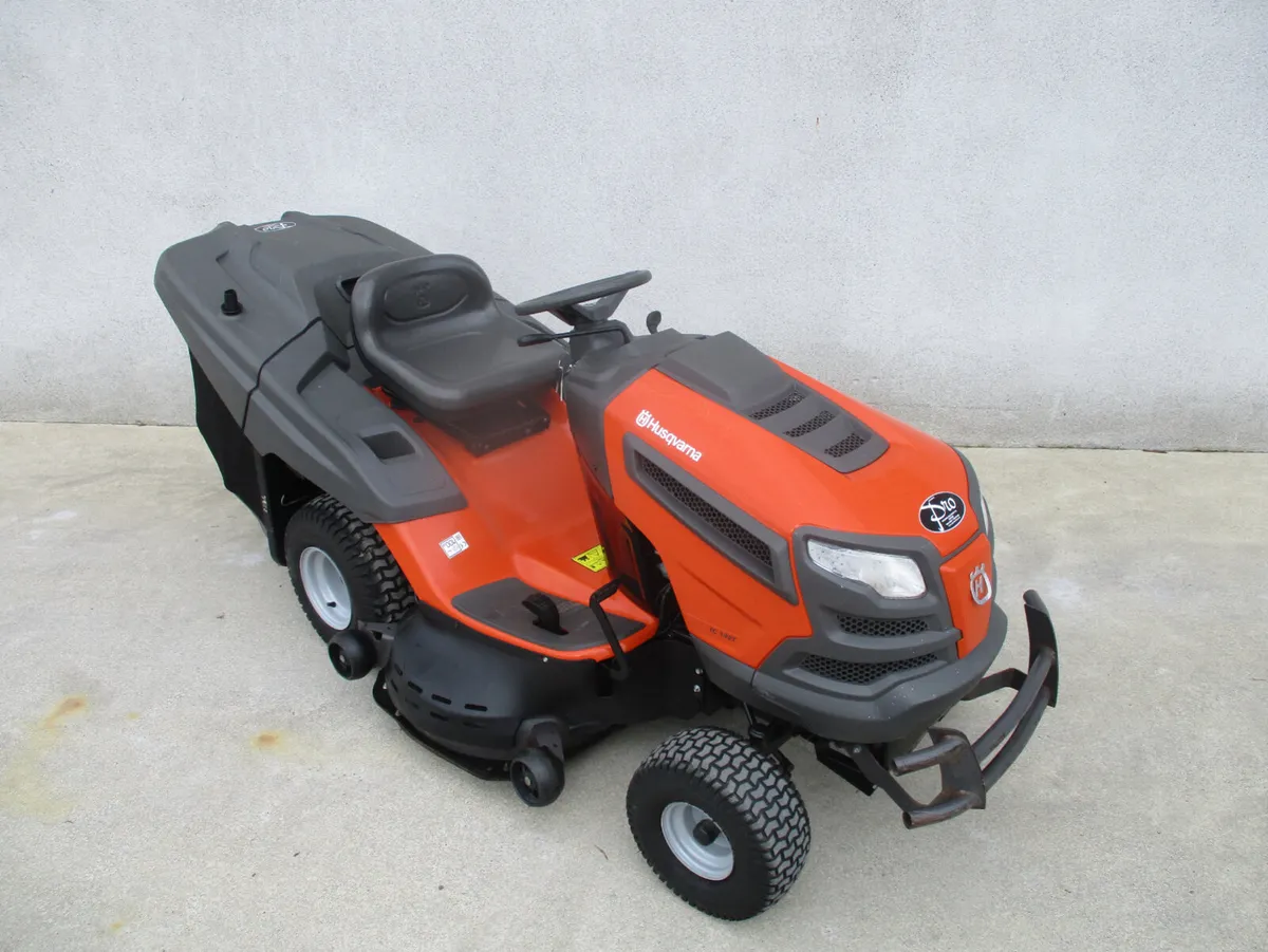 Husqvarna tractor mower TC142 T - Image 3
