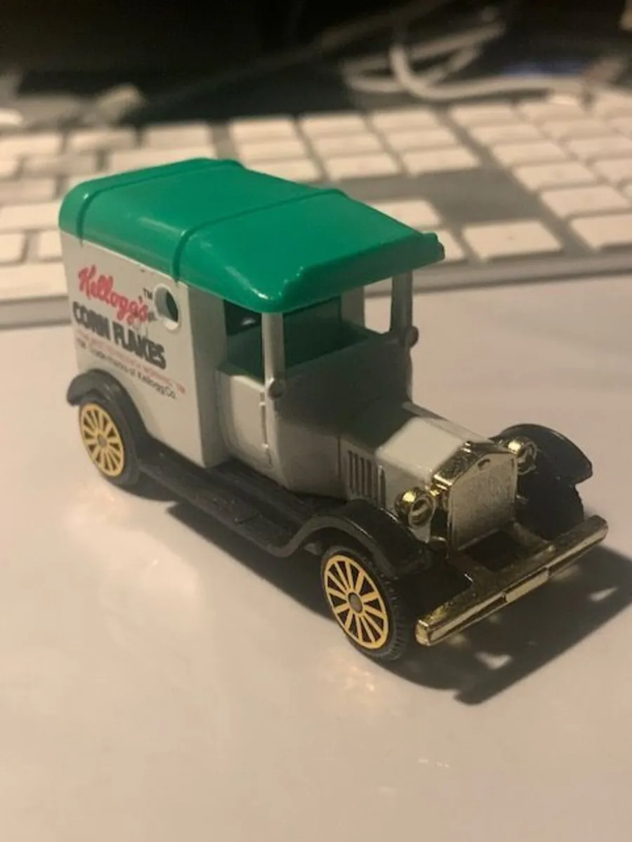Corgi car collection - Image 2