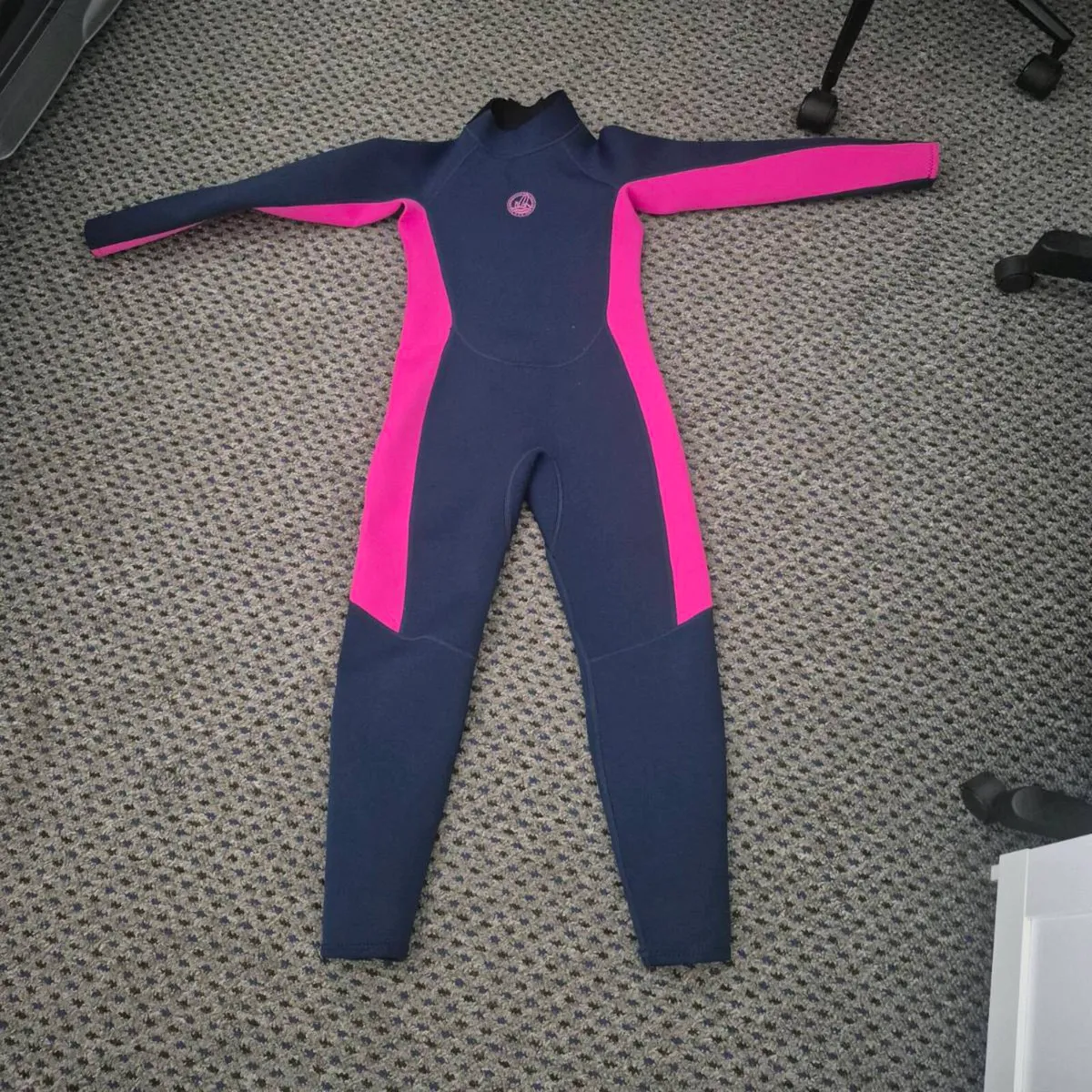 Wet suits - Image 2