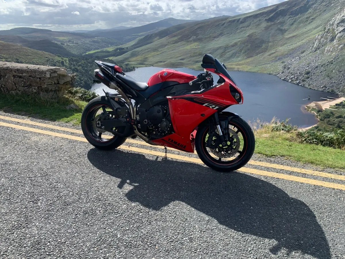 Yamaha R1 2013 - Image 3
