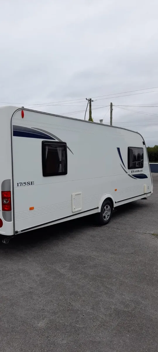 SPACIOUS 6 BERTH ELDDIS TOURING CARAVAN. - Image 4
