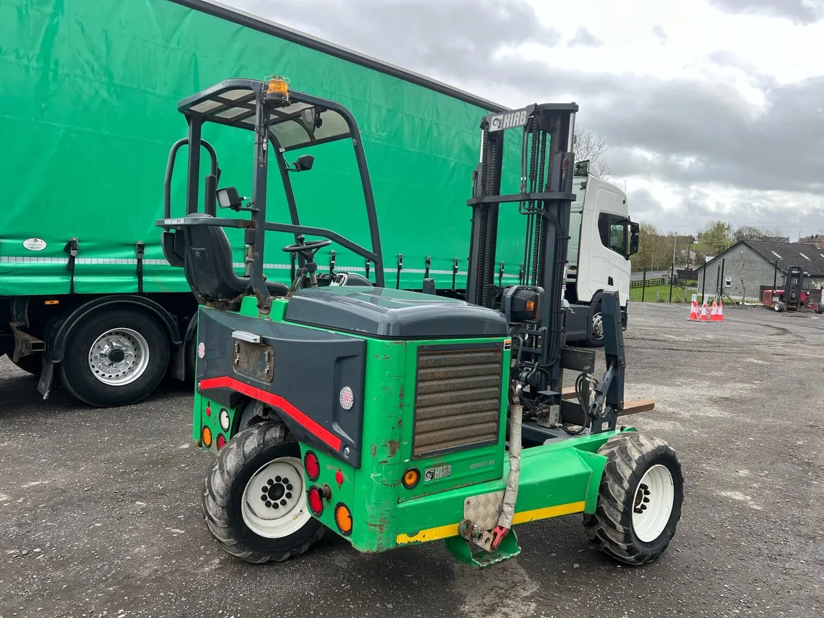 2015 Moffett Mounty M5 25.3 Forklift - Image 4