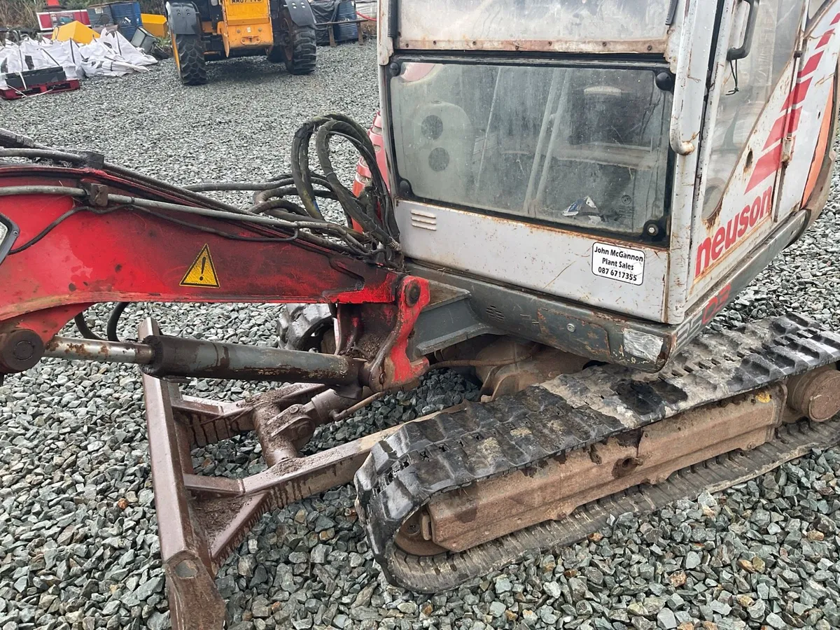 2006 Wacker Neuson 2.6 tonne digger - Image 4