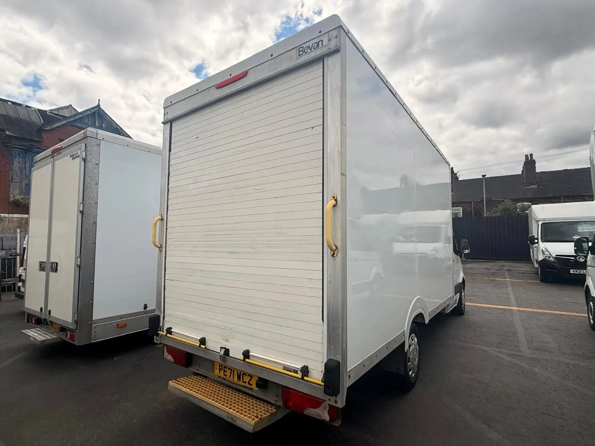 2021 Mercedes-Benz Sprinter Luton Low Loader Van - Image 3