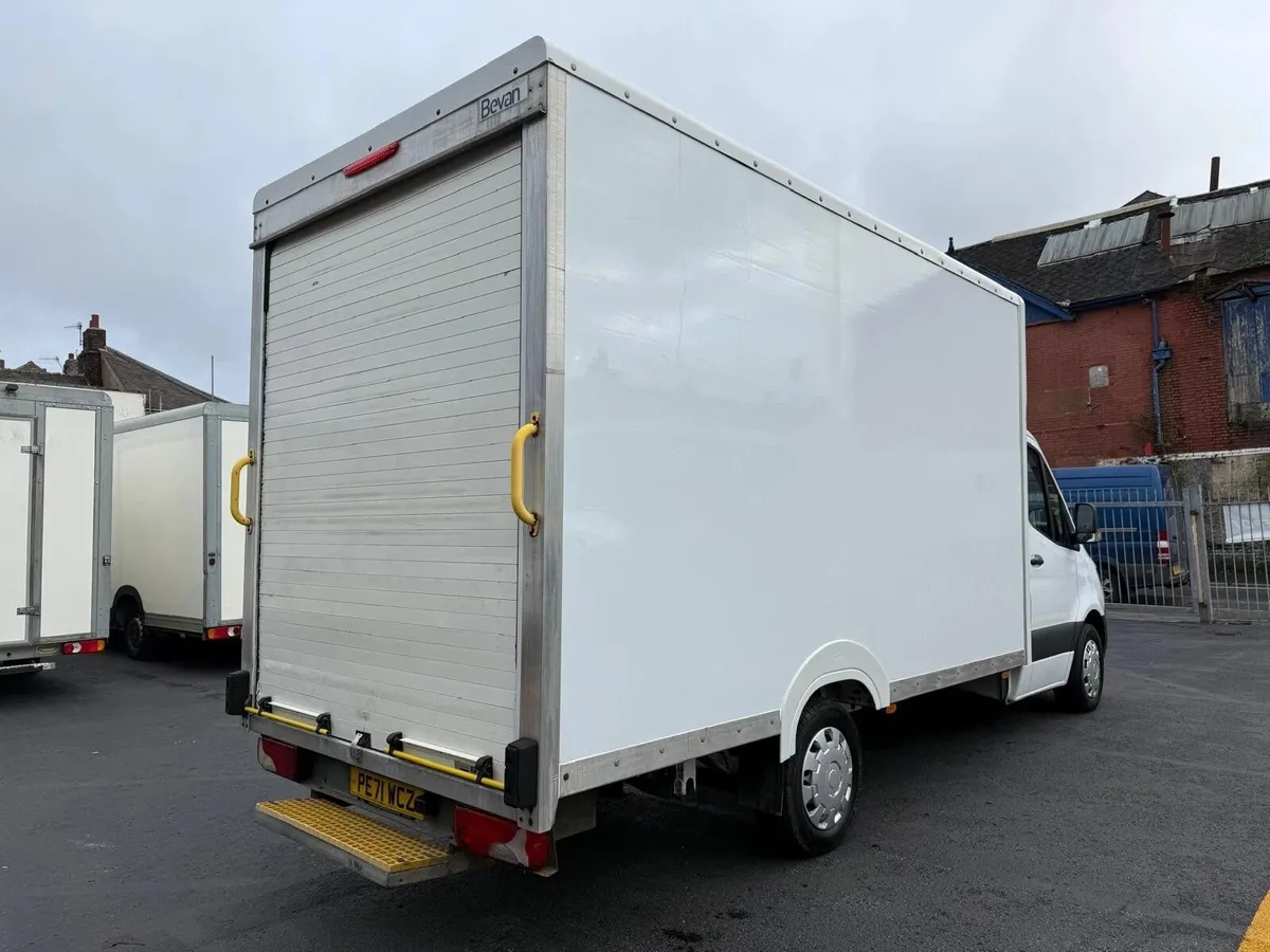 2021 Mercedes-Benz Sprinter Luton Low Loader Van - Image 4