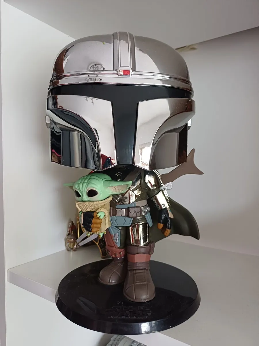 Large Mandolorian Funko Pop - Image 1