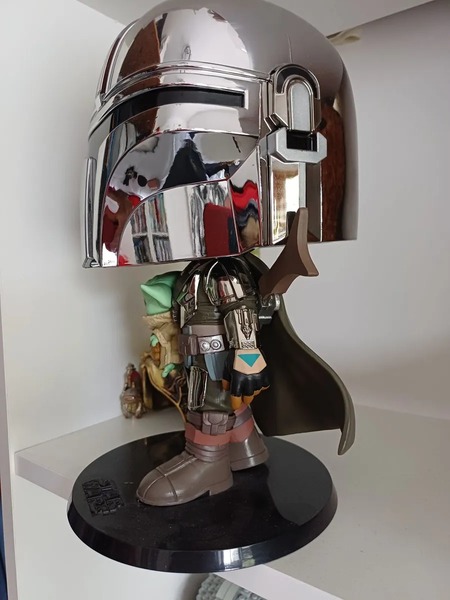 Large Mandolorian Funko Pop - Image 2