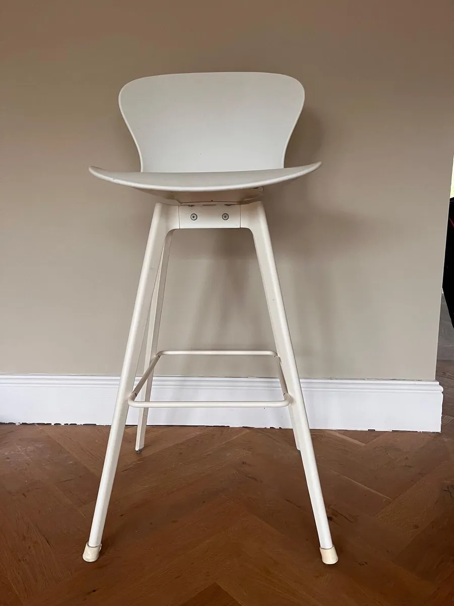 Bar Stools from BoConcept x5 white - Image 2