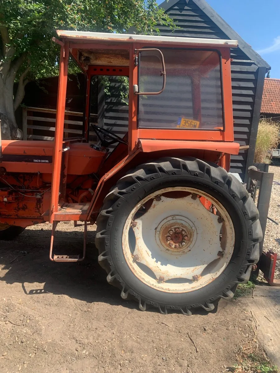 Renault Tractor - Image 3