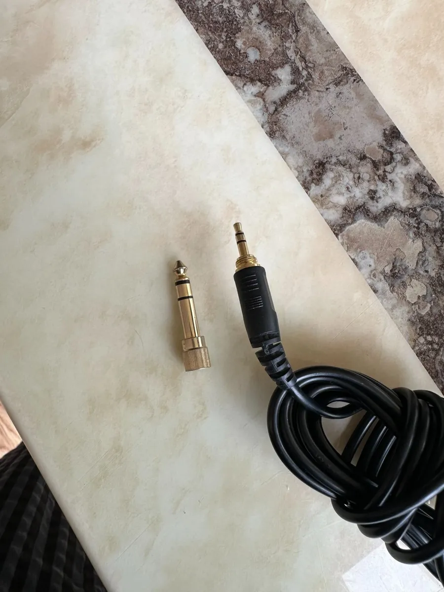 beyerdynamic DT-770 Pro 80 OHM Headphones - Image 2