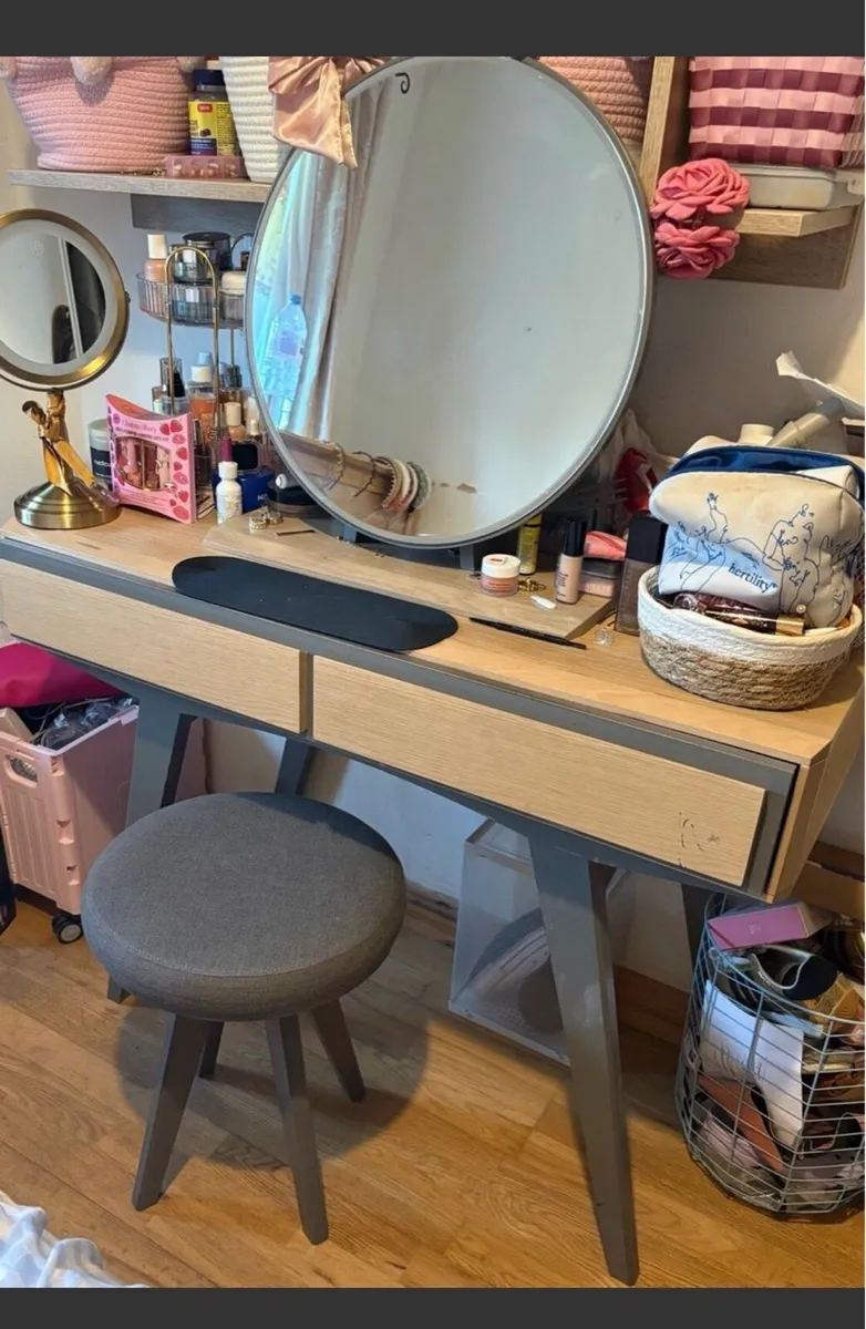 Dressing table , mirror and stool - Image 1