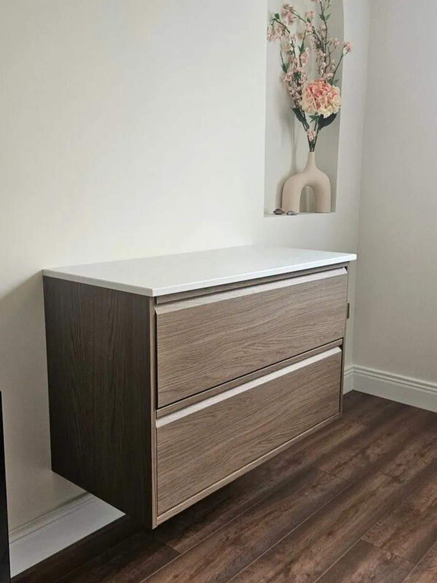 TV Unit - Image 2