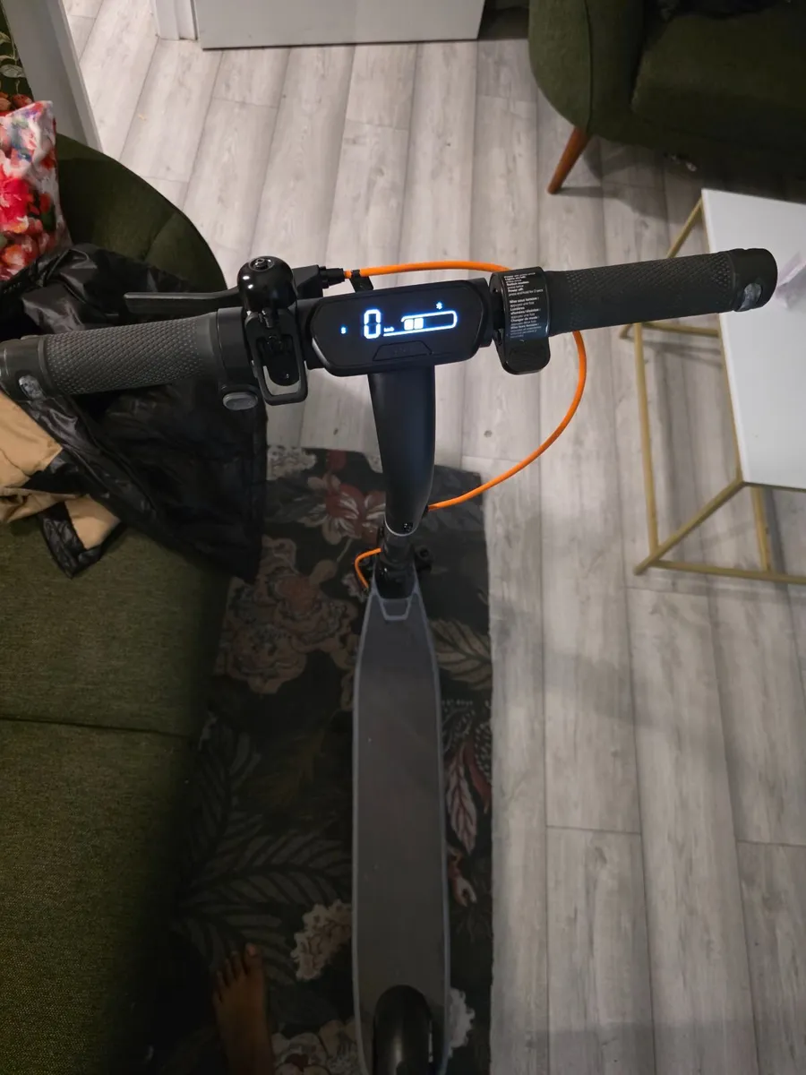 Specs & Features: * Top Speed: Strictly capped at - Image 1