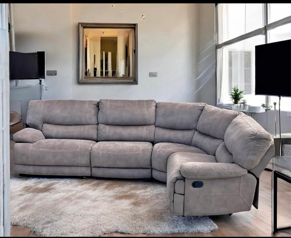 Recliner corner sofa - Image 1