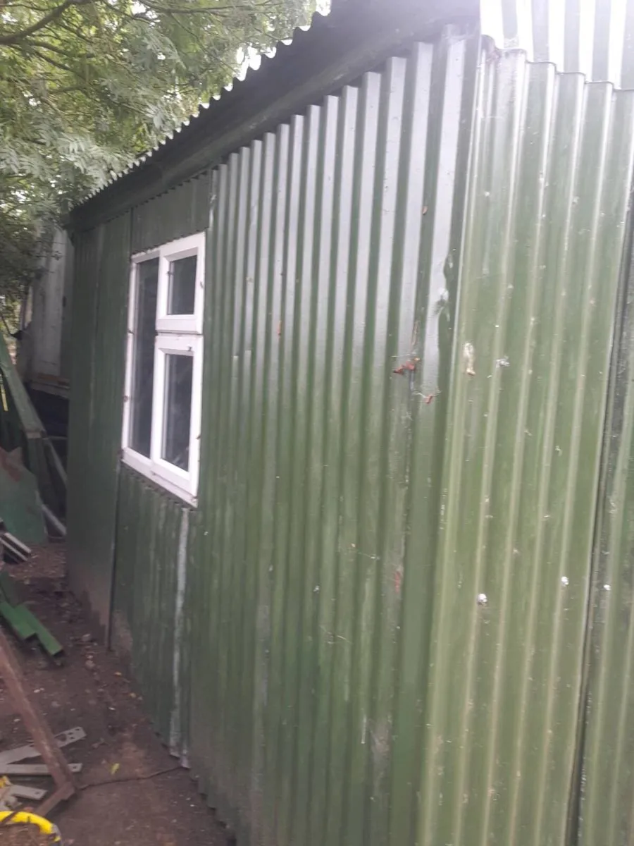 Steel framed shed10ft x 10 ft - Image 4