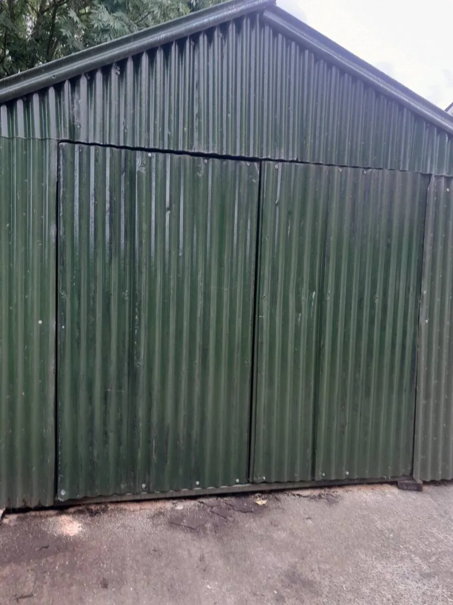 Steel framed shed10ft x 10 ft - Image 1
