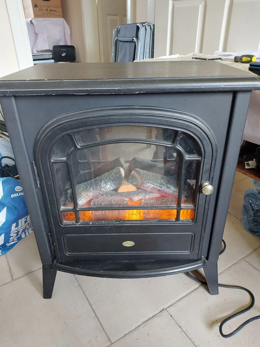Dimplex Electric Stove Heater, Model CLB. 20L - Image 1
