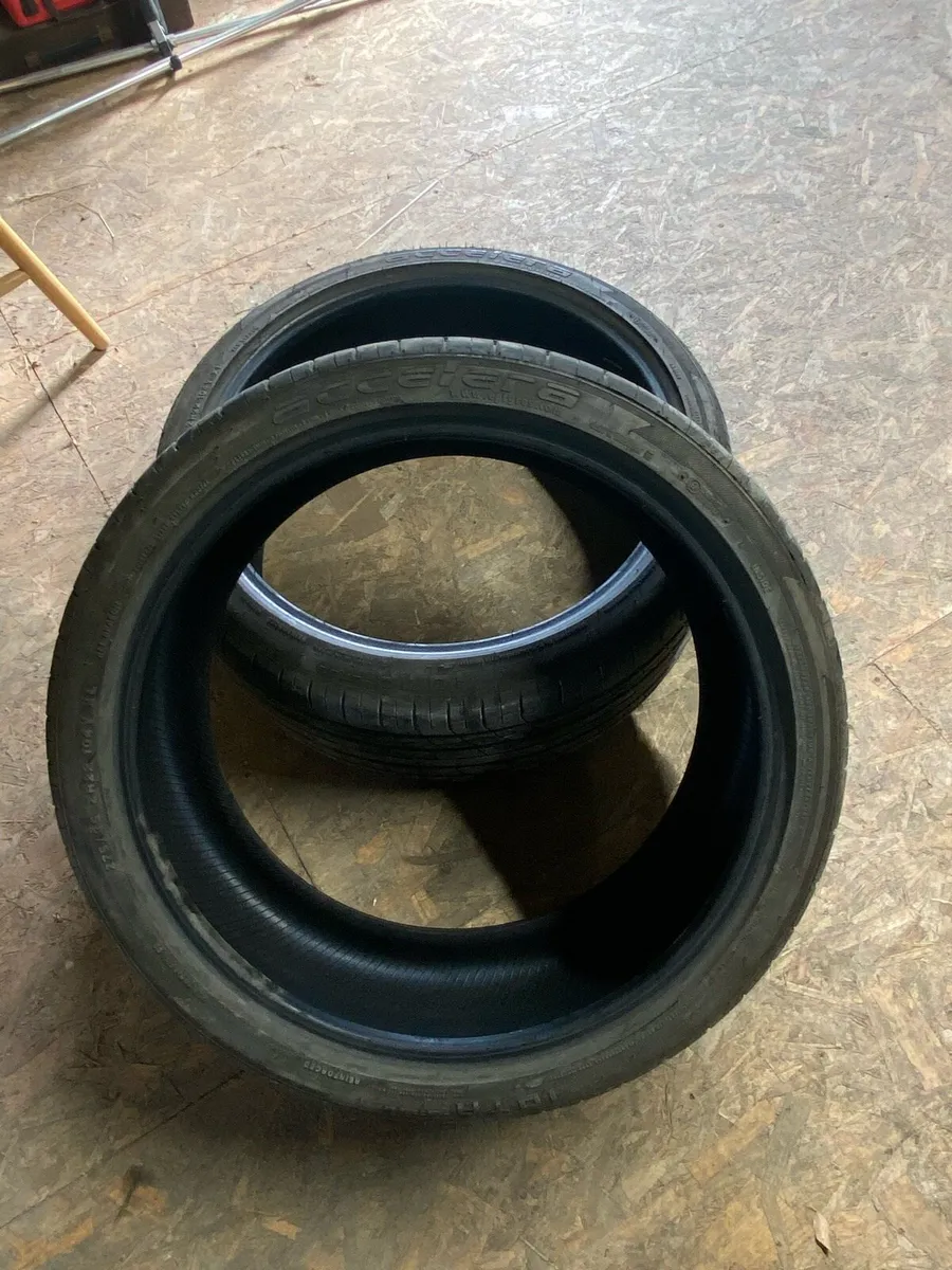 275/35/22 Tyres - Image 1