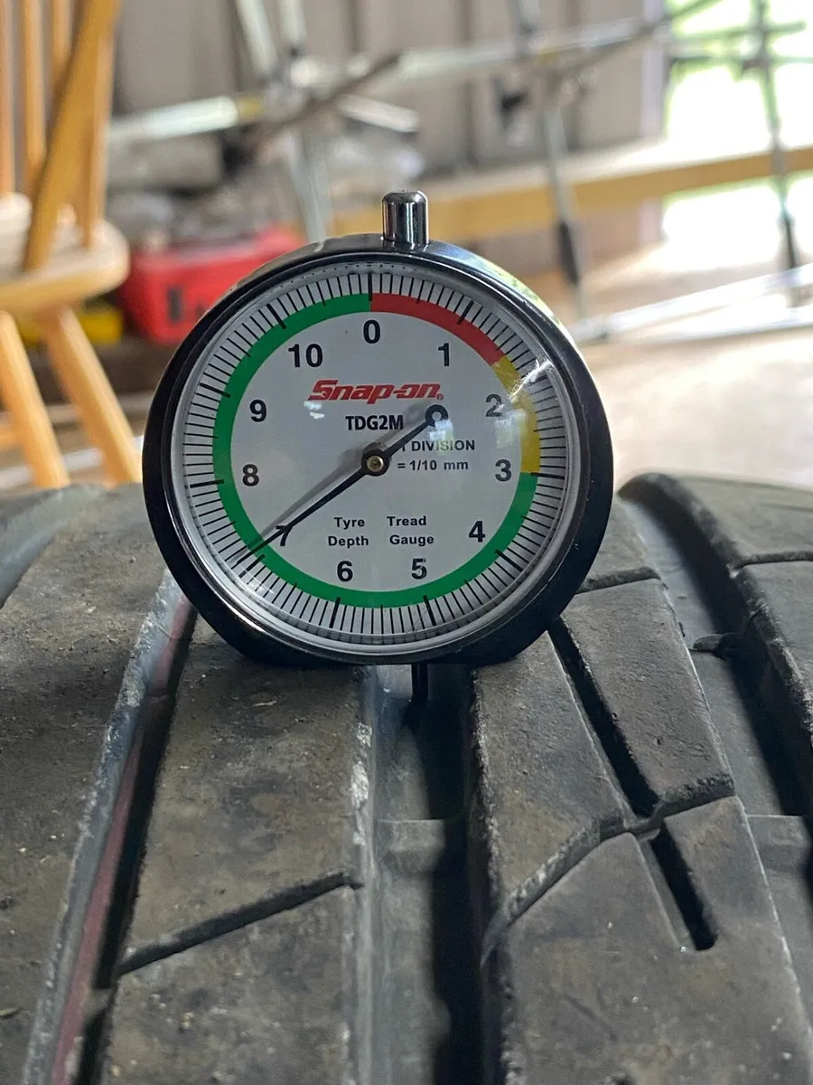275/35/22 Tyres - Image 4