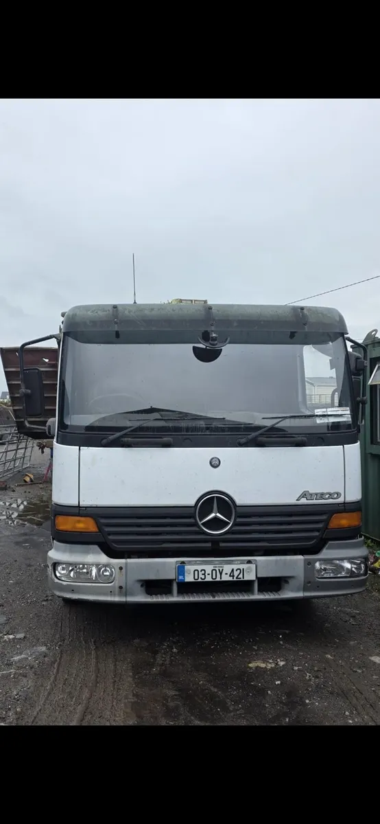 Mercedes - Image 1