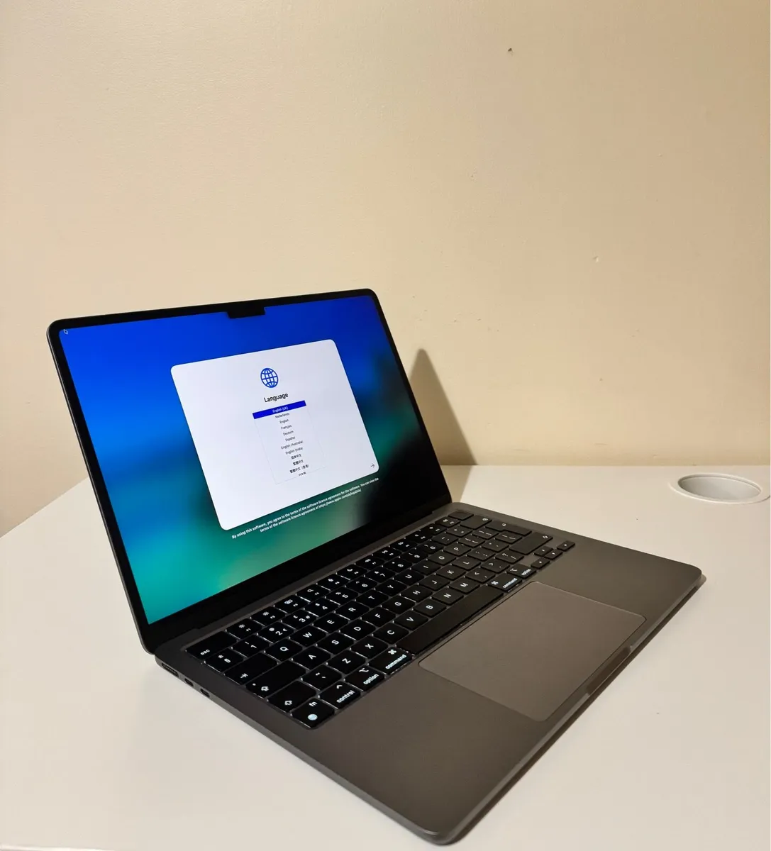 MacBook Air M2 2024 | 16GB | LIKE NEW - Image 2
