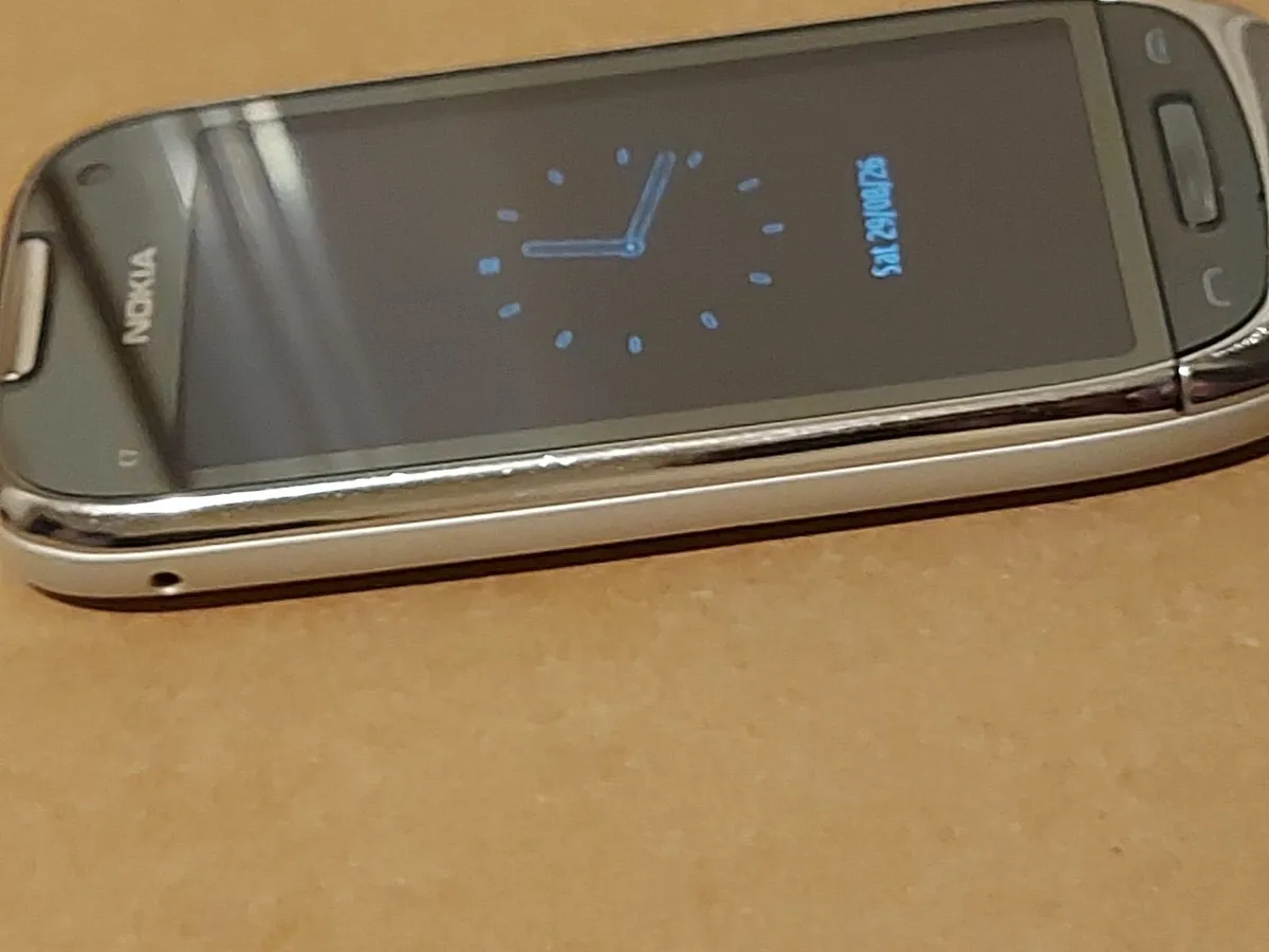 Nokia C7 mobile Phone, Vodafone Network - Image 2