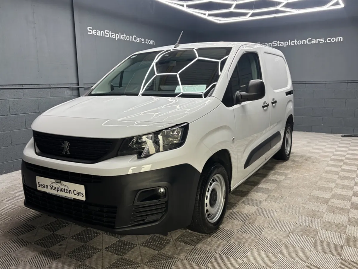 Peugeot Partner PROFESSIONAL PLUS 1.5 H HDI 100 6 - Image 1