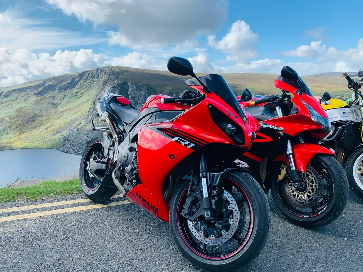 Yamaha R1 2013 - Image 1