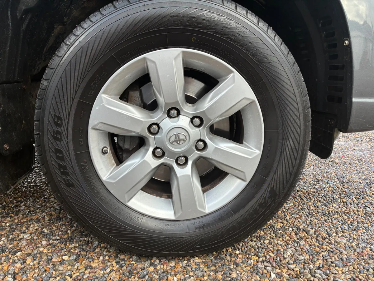 Toyota Land Cruiser 2015 - CREWCAB / N1 - Image 3