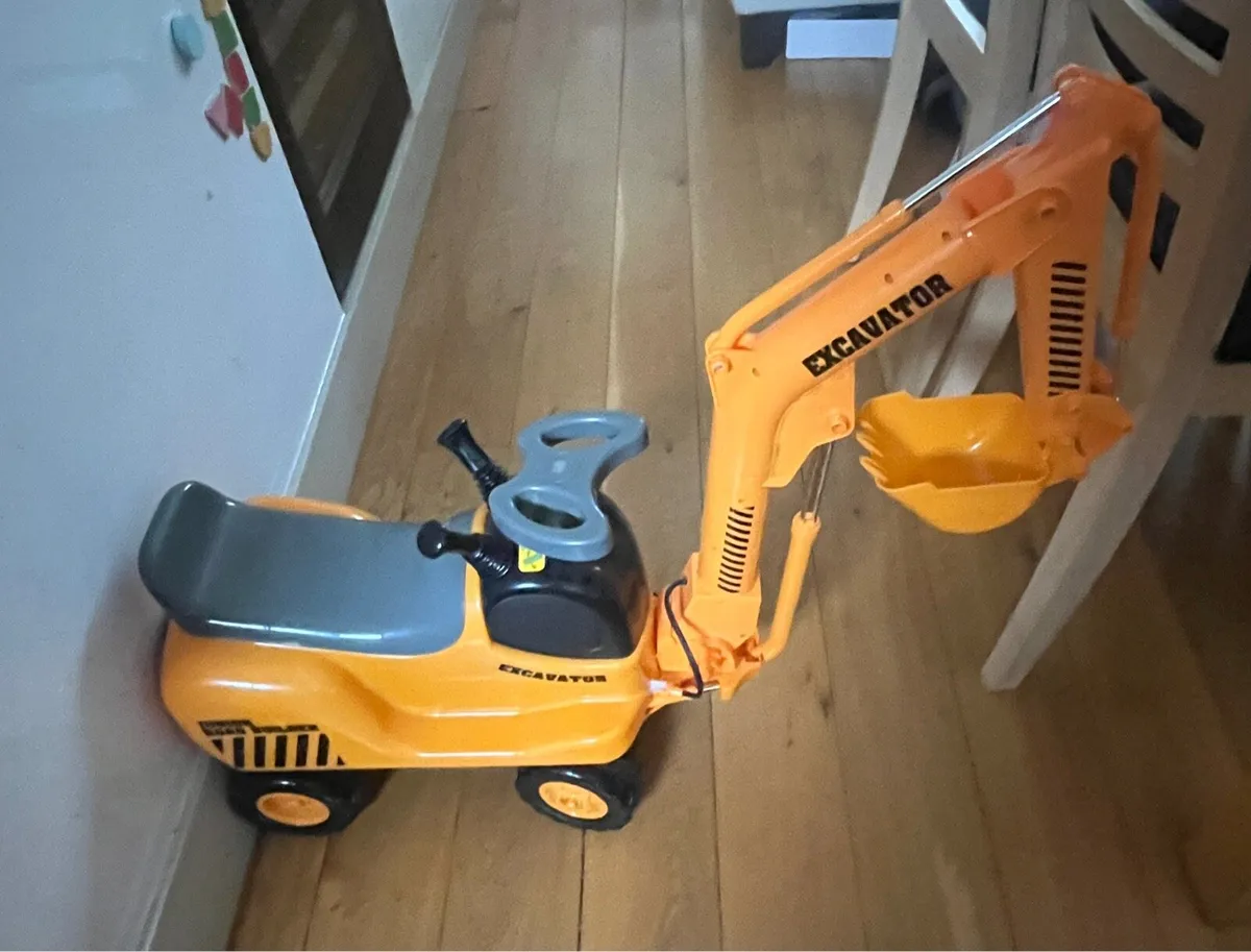 Micro Excavator Ride On Digger Excellent Condition - Image 1