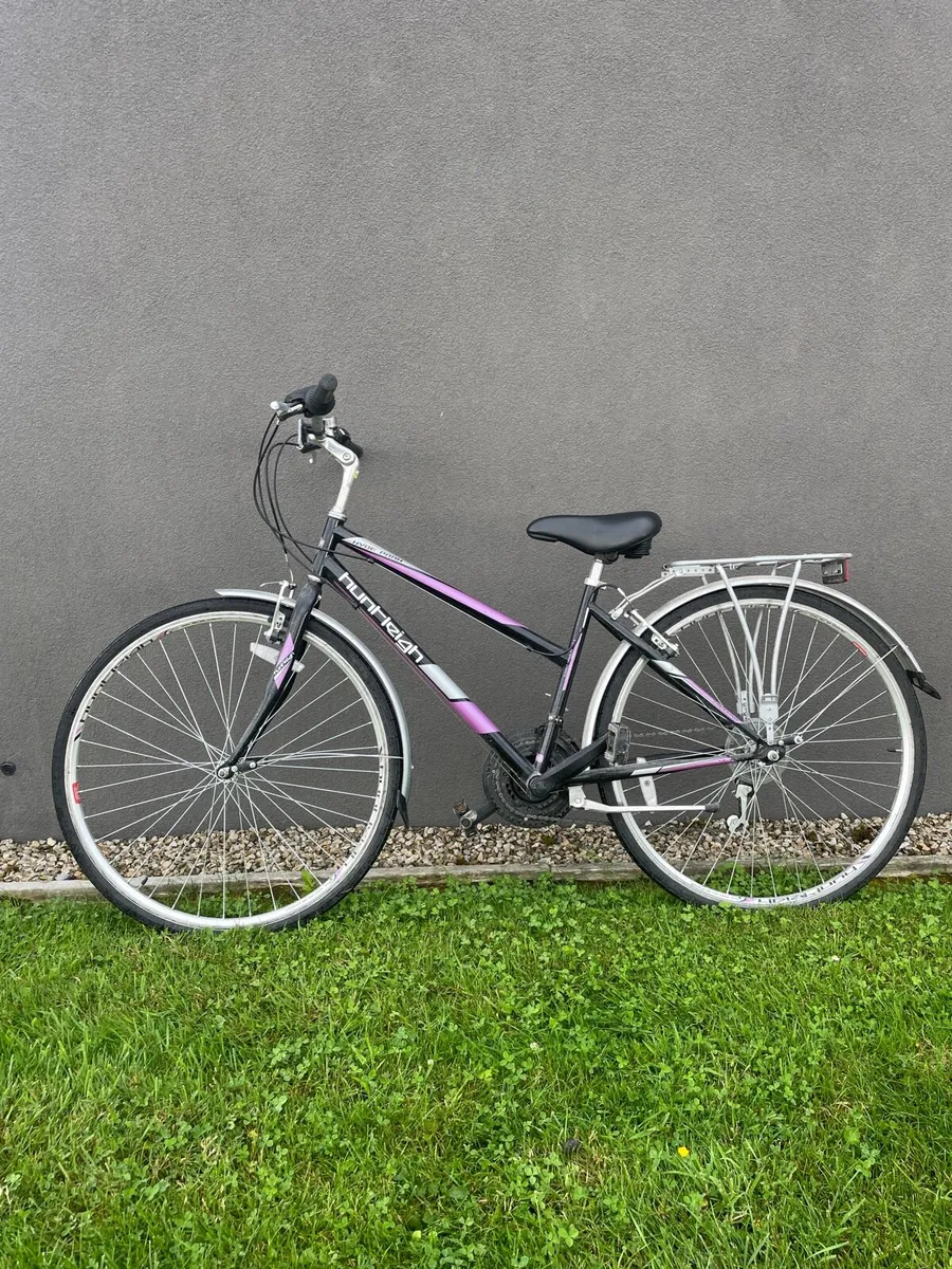 Ladies bike excellent condition - Image 1