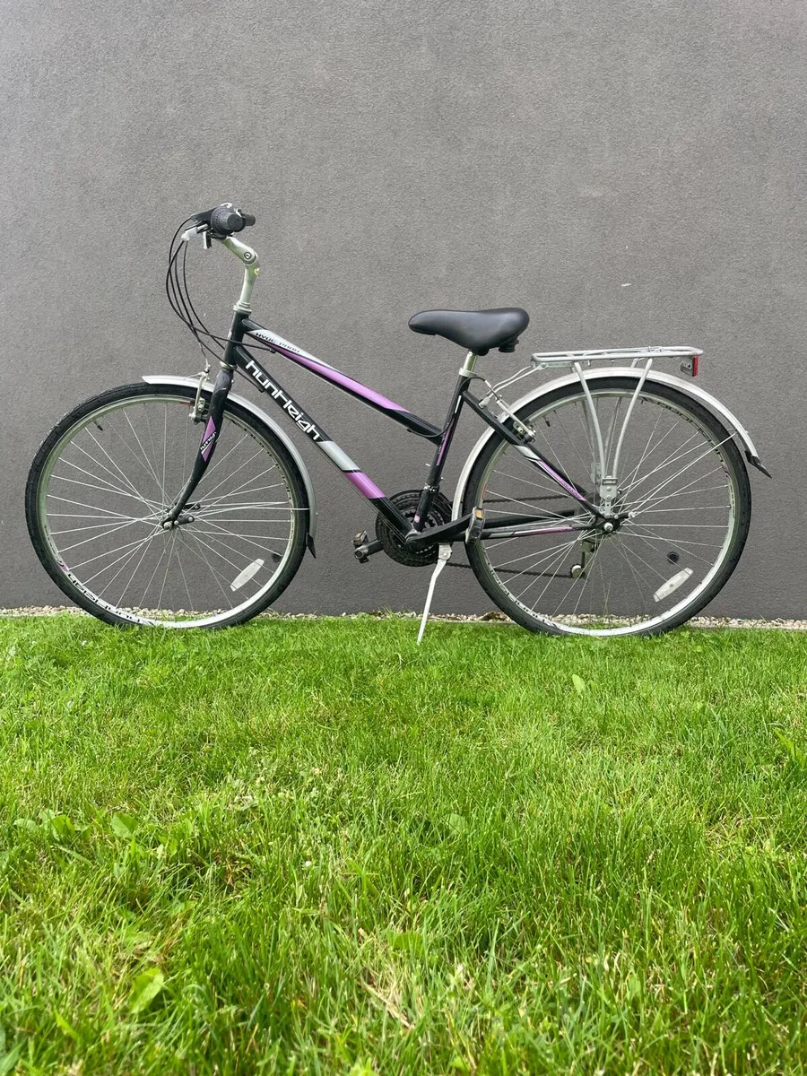 Ladies bike excellent condition - Image 2