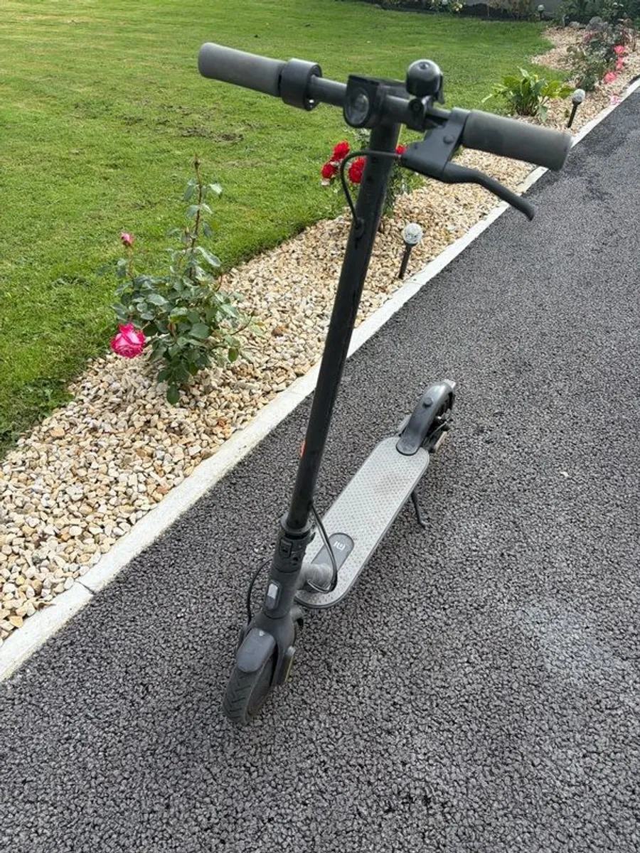 Electric scooter - Image 1