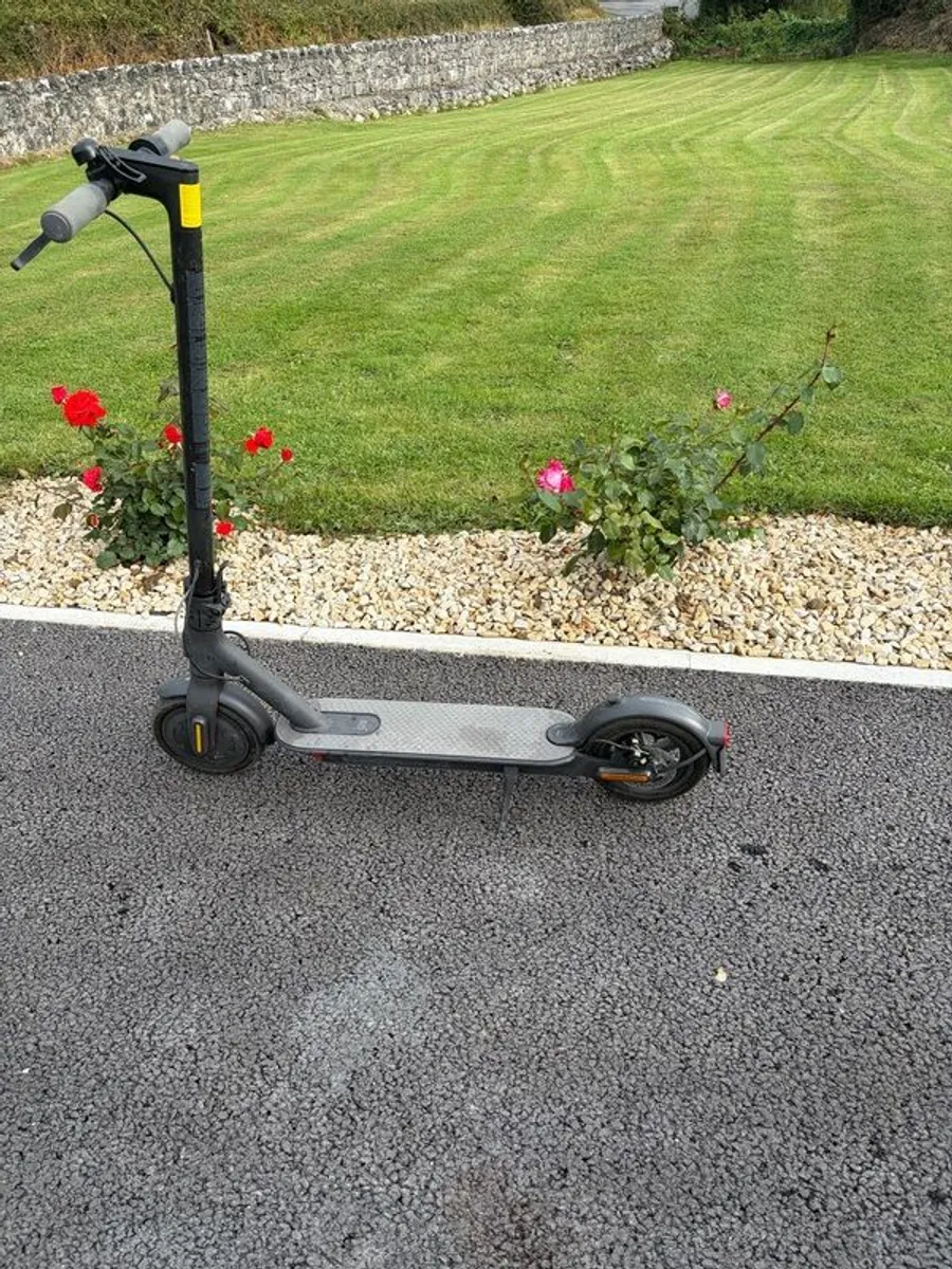 Electric scooter - Image 3