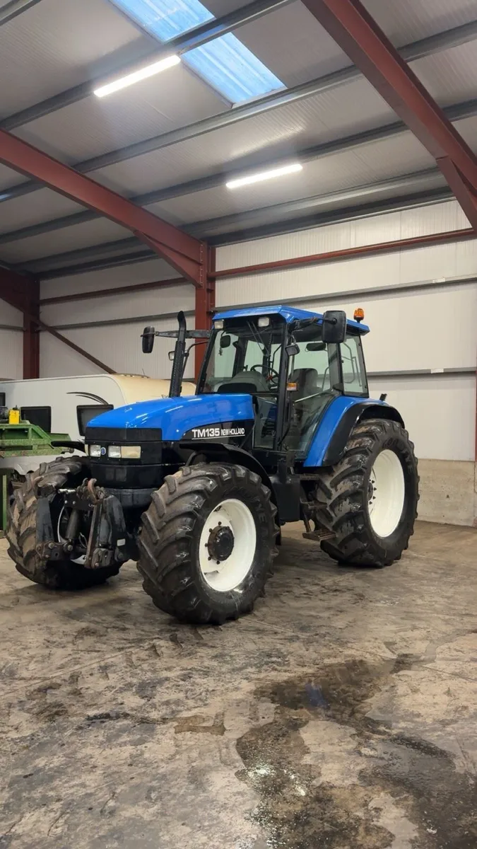 New Holland TM135 - Image 1