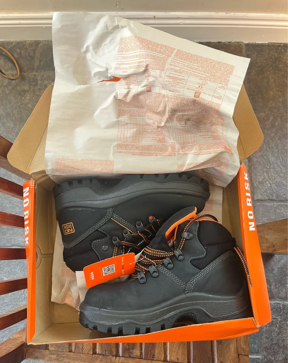 No Risk Steel Toe Boots - Image 1